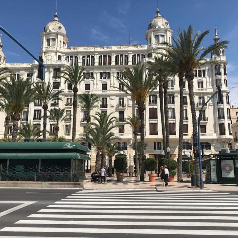 CasaTuris Plaza Nueva en el centro de Alicante A110 - Apartment - 35