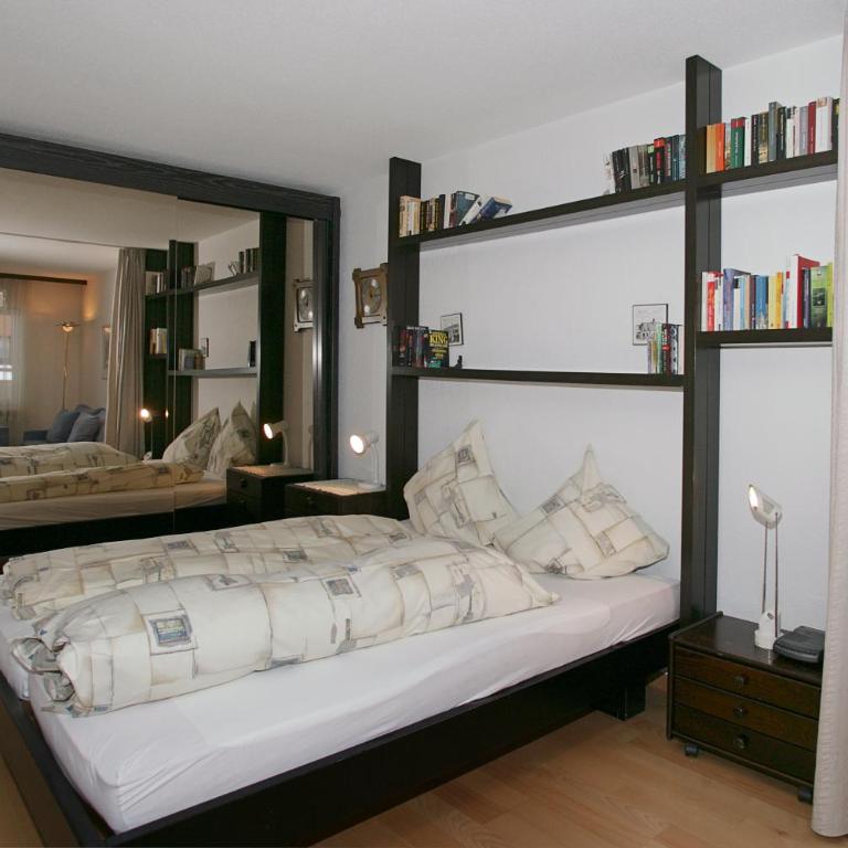 Baron / Baronesse Apartments - Standard Studio - 7