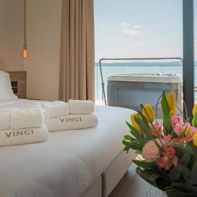 Hotel Vinci - Suite King con Vasca Idromassaggio - 4