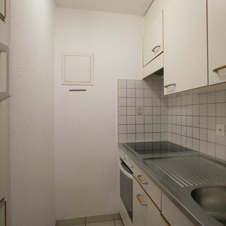 Baron / Baronesse Apartments - Standard Studio - 3