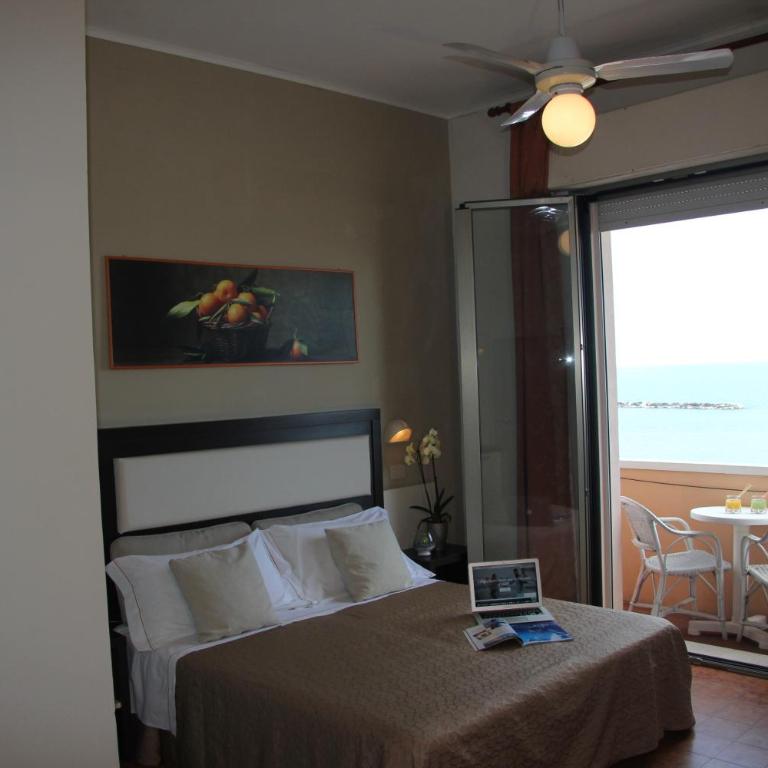 Miomar Beach Hotel - Camera Quadrupla con Vista Mare - 2