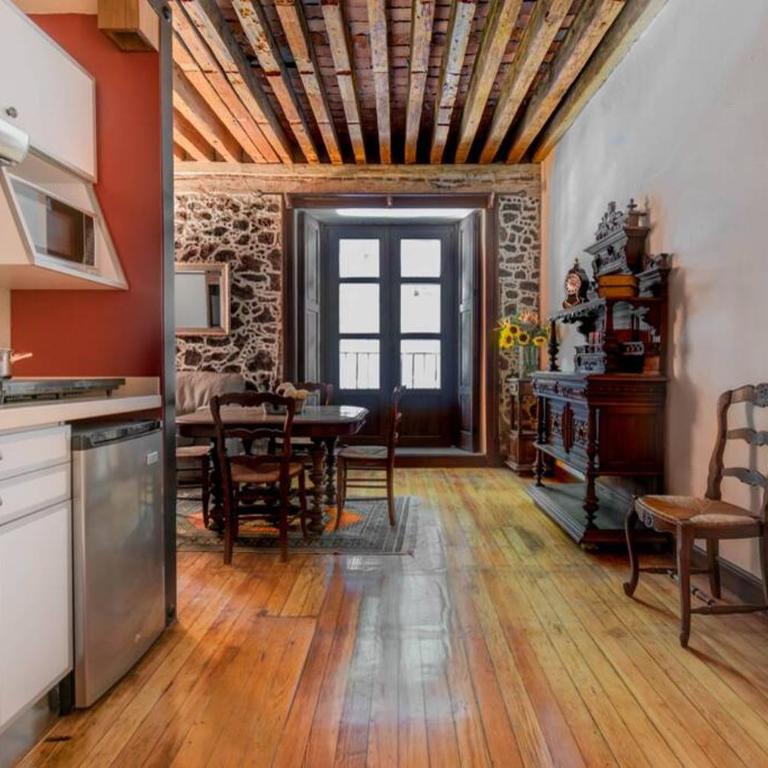 CASA SAUTO 2 suites in Downtown - Three-Bedroom Suite - 17