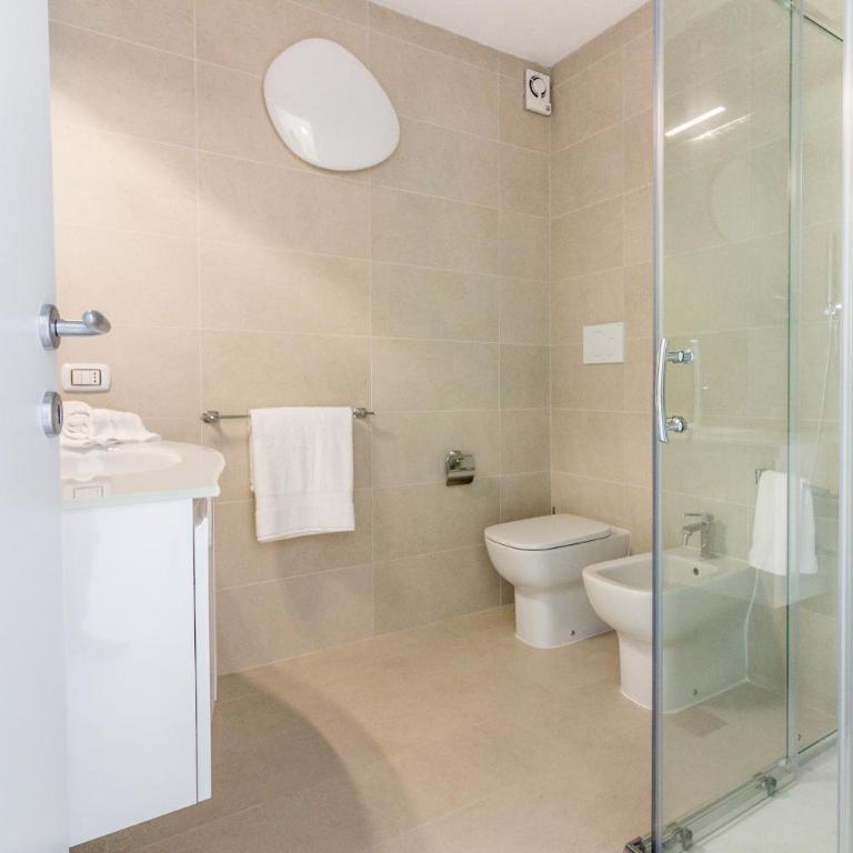 Villa Mary - Camera Matrimoniale con Vista Piscina - 23