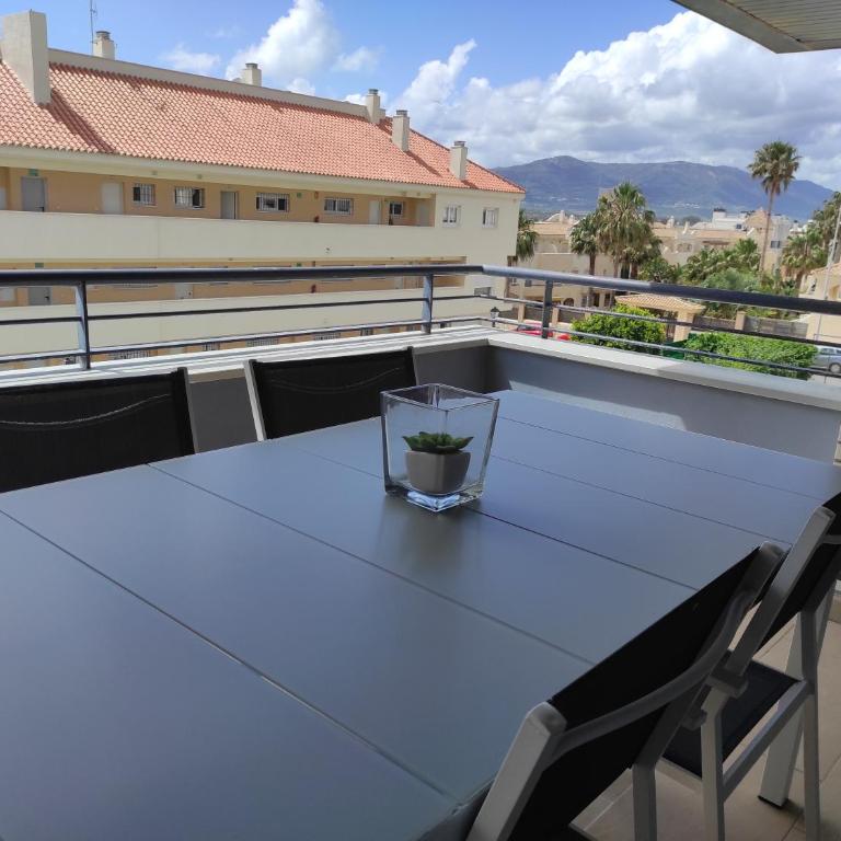 Apartamento con terraza garaje y wifi - Apartamento de 2 dormitorios - 4