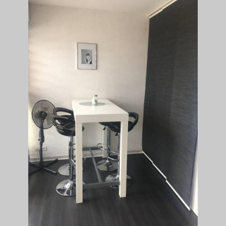 Studio cabine climatisé vue mer et port - One-Bedroom Apartment - 3