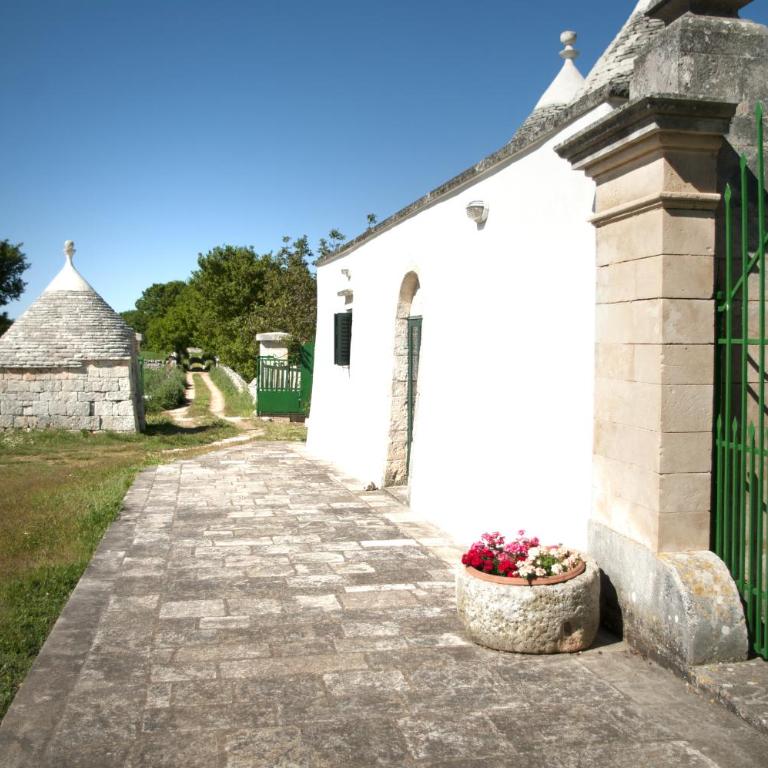 Trulli sul vignale in Masseria Santalachicca - Two-Bedroom House - 28