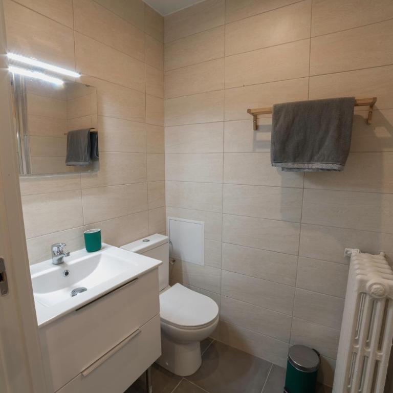 PRESTIGELOC - Business & Confort - 3 Grandes Chambres, 2 SDB, Hyper Centre - Three-Bedroom Apartment - 16
