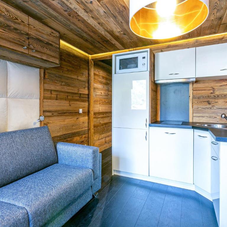 Magnifique petit studio 2-3 personnes dans l'Hyper Centre skis aux pieds vue front de neige - Appartement - 5