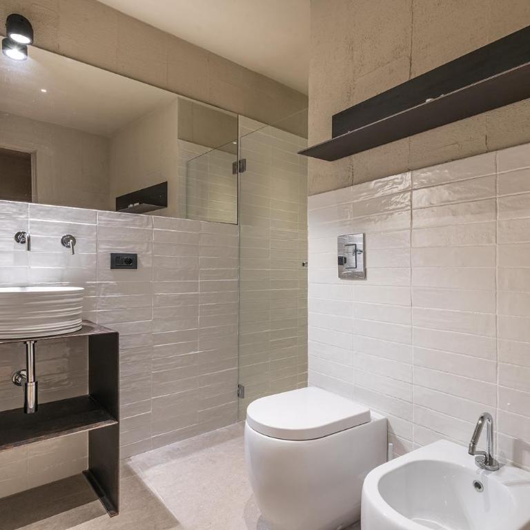P 25 - Double Room with Private Bathroom - 3