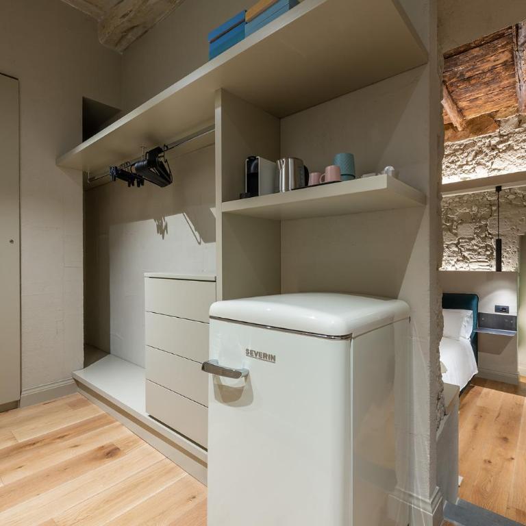 P 25 - Double Room with Private Bathroom - 4