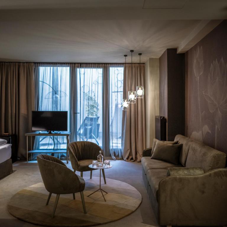 Altstadthotel Weisses Kreuz - Super Patio Suite - 6