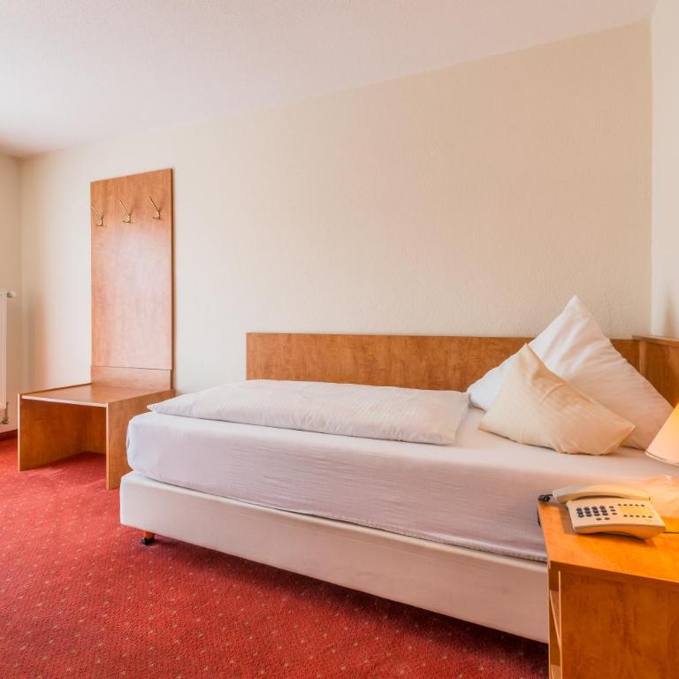 Hotel Neudeck - Einzelzimmer mit Balkon - 4