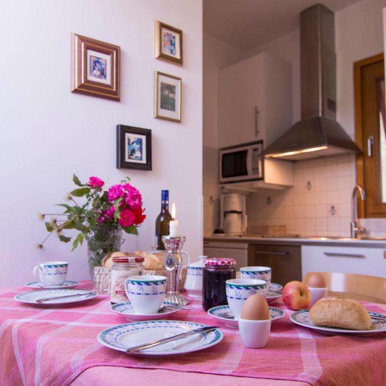 Ferienwohnungen Soravia - Apartment mit 2 Schlafzimmern und Balkon - 2