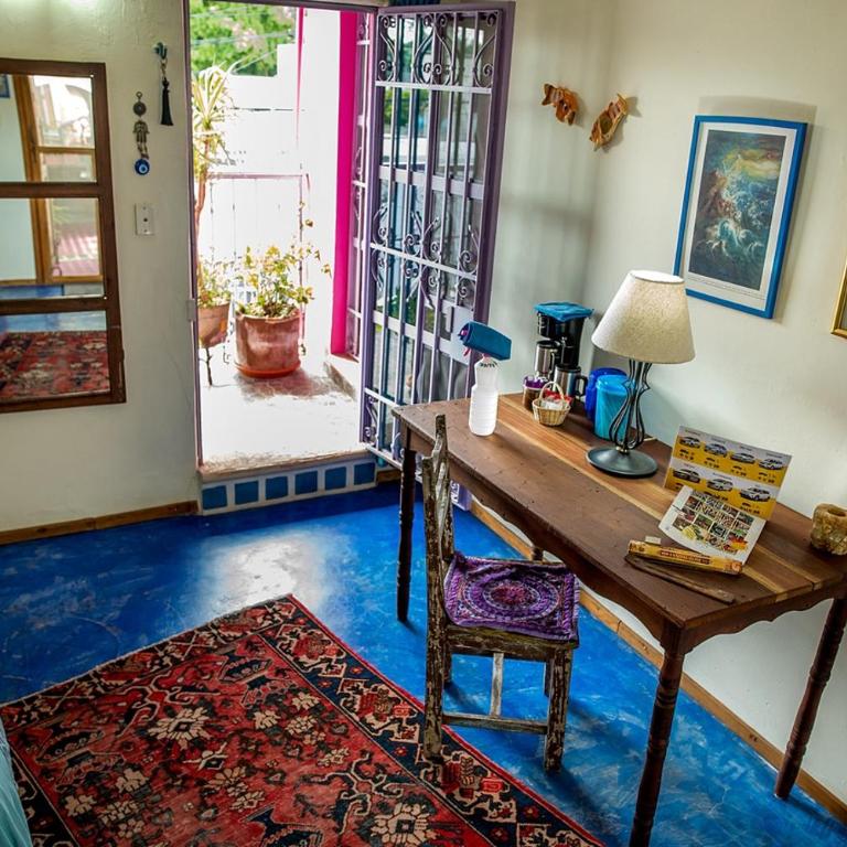 Aqua by Majikal B&B - Deluxe Double Room with Balcony - 5