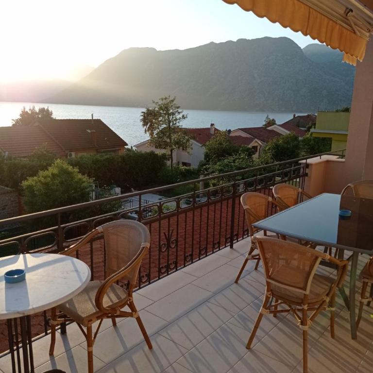 Apartmani BOBO - Three-Bedroom Apartment - 8