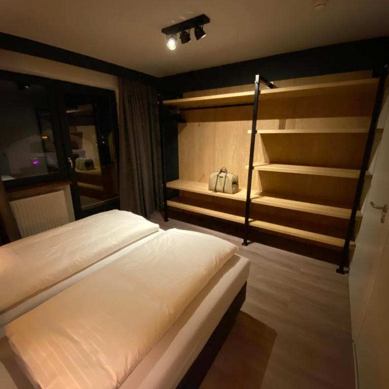 Dahoam by Sarina - Village Appartements incl Zell am See - Kaprun Summercard - Apartment mit 2 Schlafzimmern und Balkon - 10