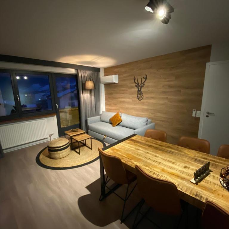 Dahoam by Sarina - Village Appartements incl Zell am See - Kaprun Summercard - Apartment mit 2 Schlafzimmern und Balkon - 2