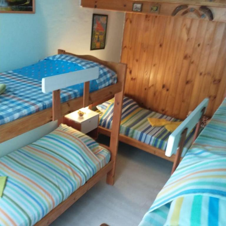 Casa D'Vilero en Temperley - Habitación con cama grande - 10