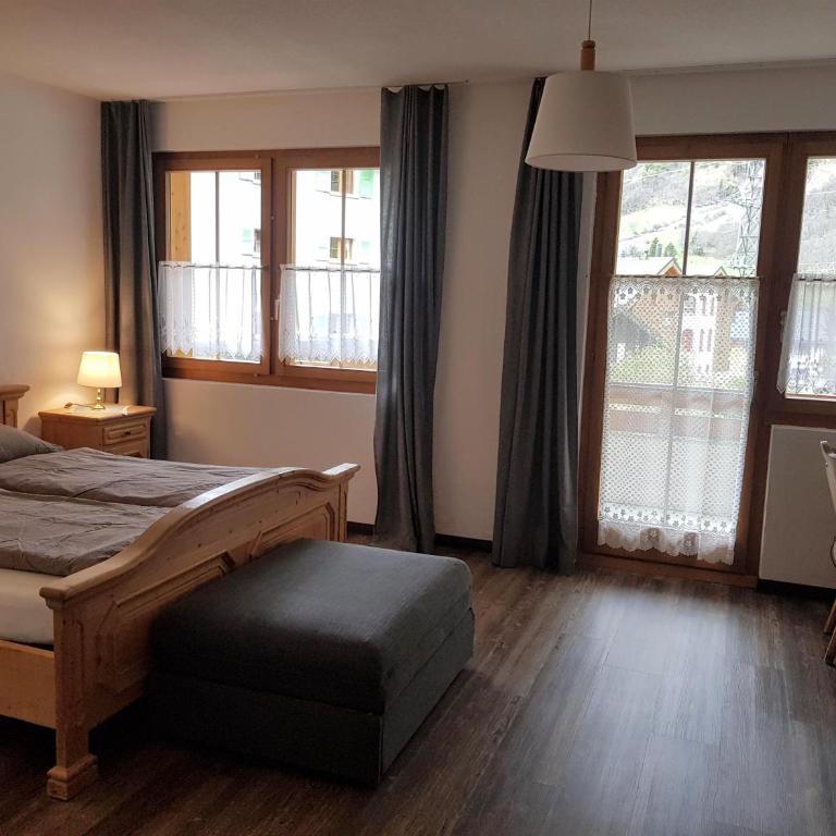 Hotel Beau-Séjour - Doppelzimmer mit Panoramablick und Balkon - 13