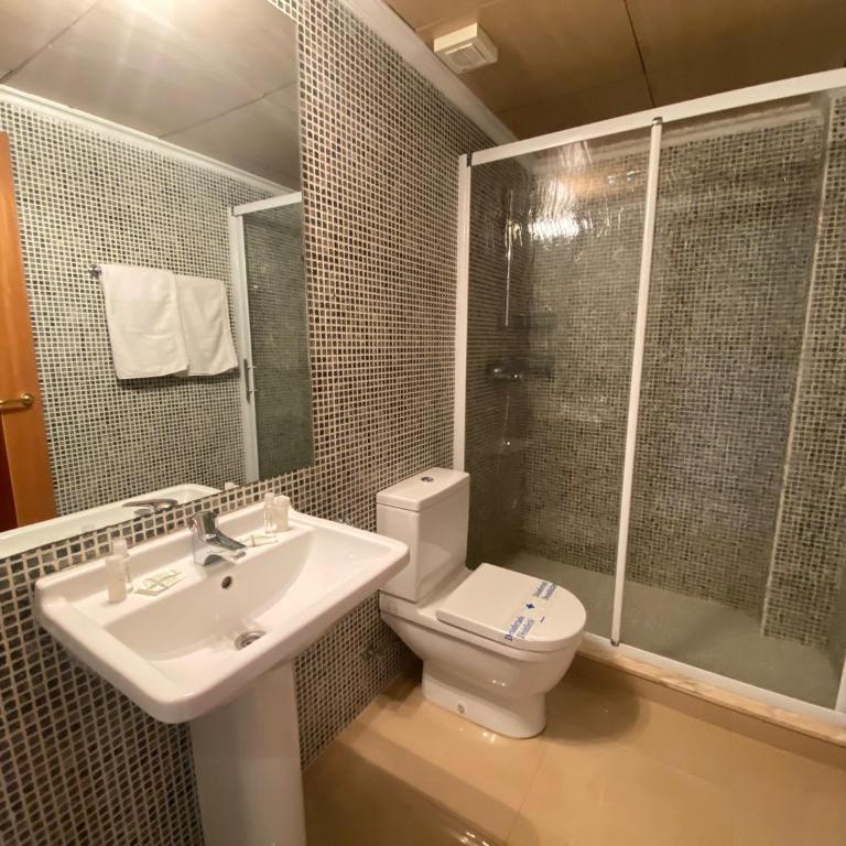 LLOGUER30 Los delfines, swimming pools , near the beach and with parking - Apartamento de 3 dormitorios - 46