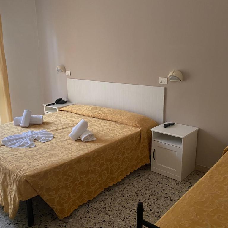 Hotel Modenese - Camera Tripla Standard - 6