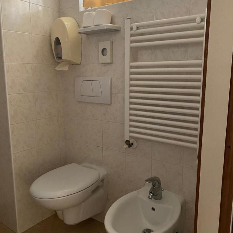 Hotel Modenese - Camera Tripla Standard - 4