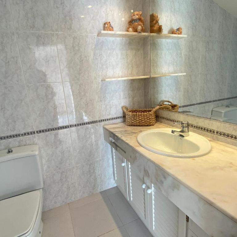BLAU Bonito Duplex con Terraza - Apartamento de 3 dormitorios - 22