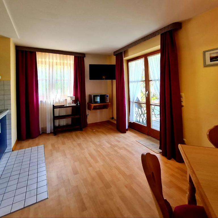 Appartementhaus „die Kuh am See“ (vormals Haus St. Leonhard) - Apartment mit Seeblick - 11