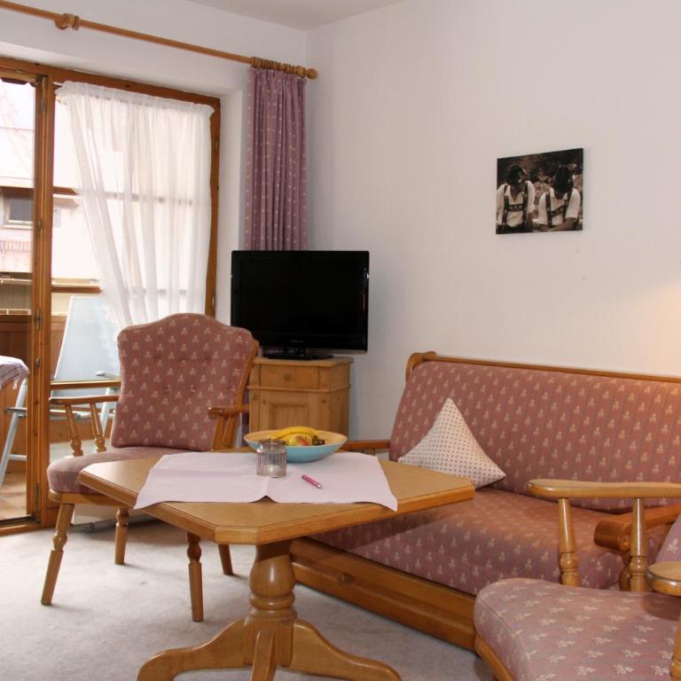 Ferienparadies Spielmannsau - Doppelzimmer - 12