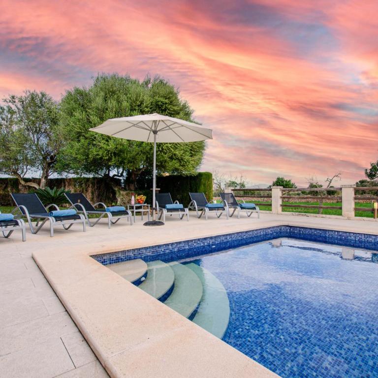 YourHouse Can Cuixa Villa - Three-Bedroom Villa - 39