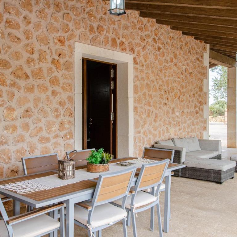 YourHouse Can Cuixa Villa - Three-Bedroom Villa - 42