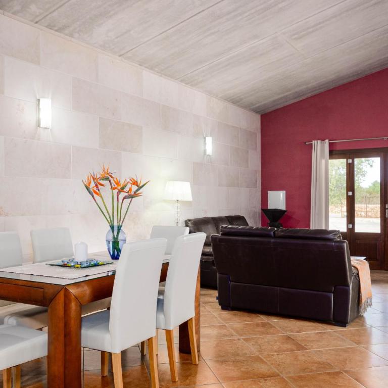 YourHouse Can Cuixa Villa - Three-Bedroom Villa - 16