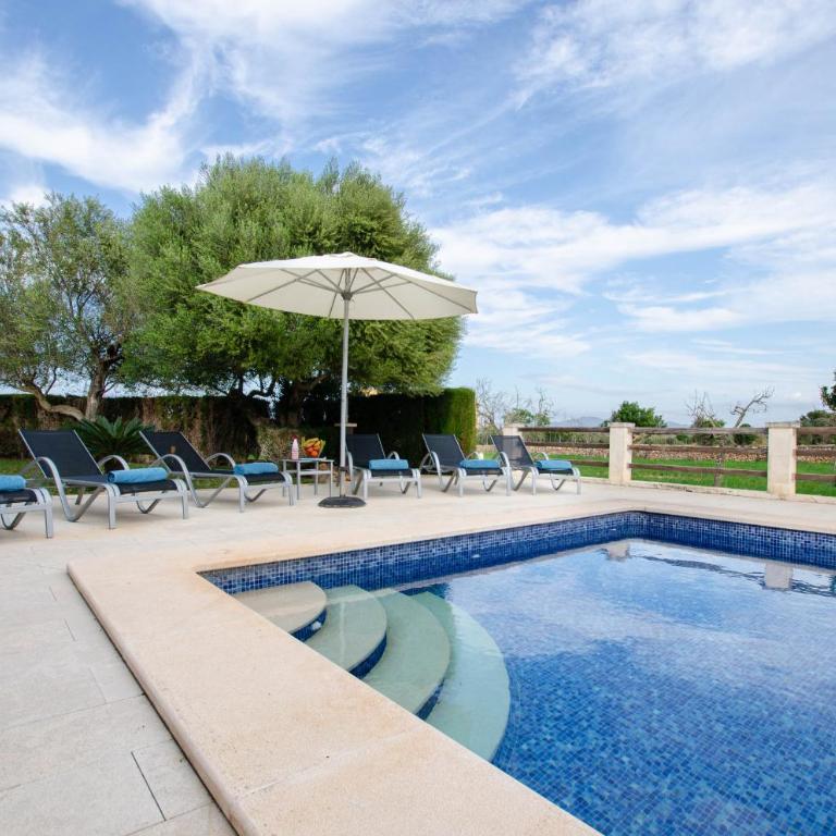 YourHouse Can Cuixa Villa - Three-Bedroom Villa - 43