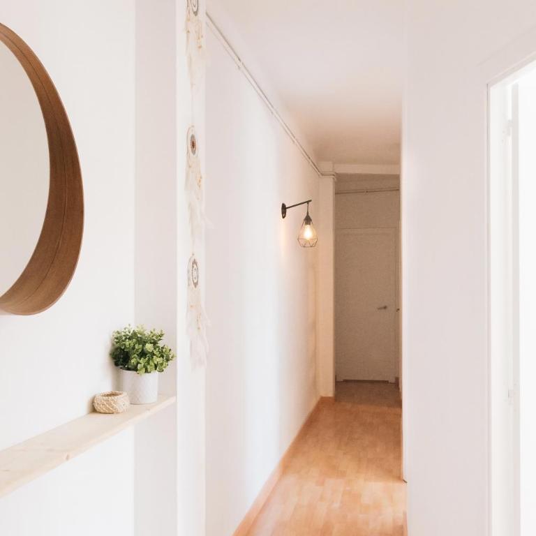 Sunny and modern apartment ideal for groups - Apartamento - 12