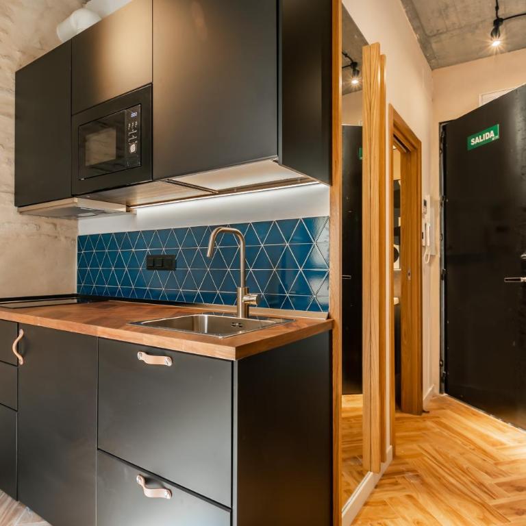 Santa Clara Suites Sevilla - One-Bedroom Apartment - 3