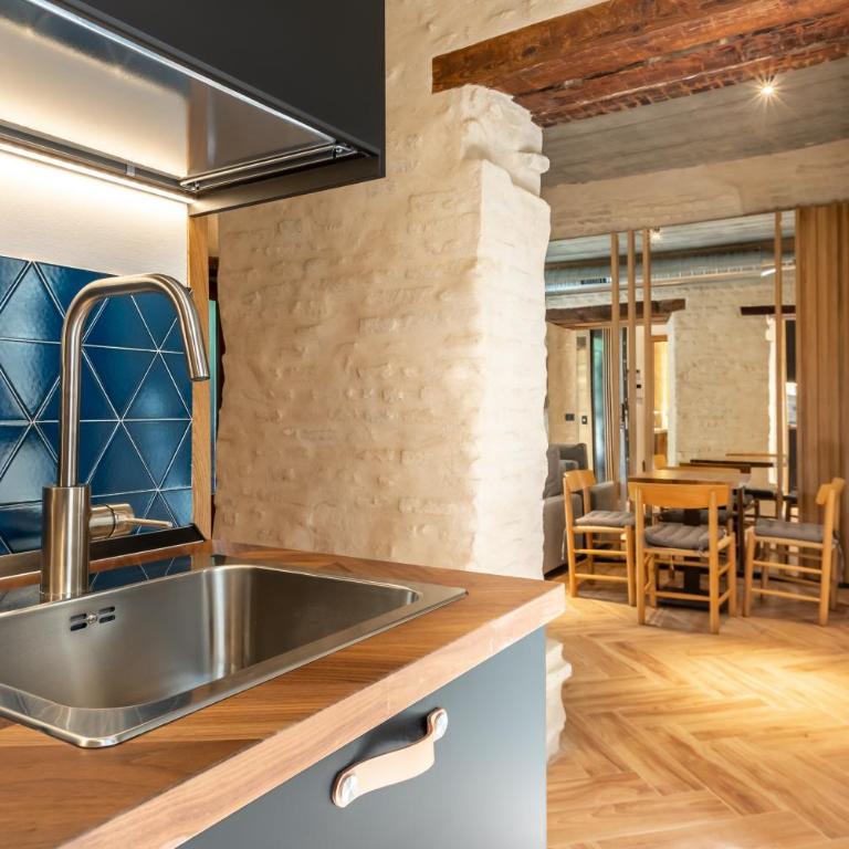 Santa Clara Suites Sevilla - One-Bedroom Apartment - 6