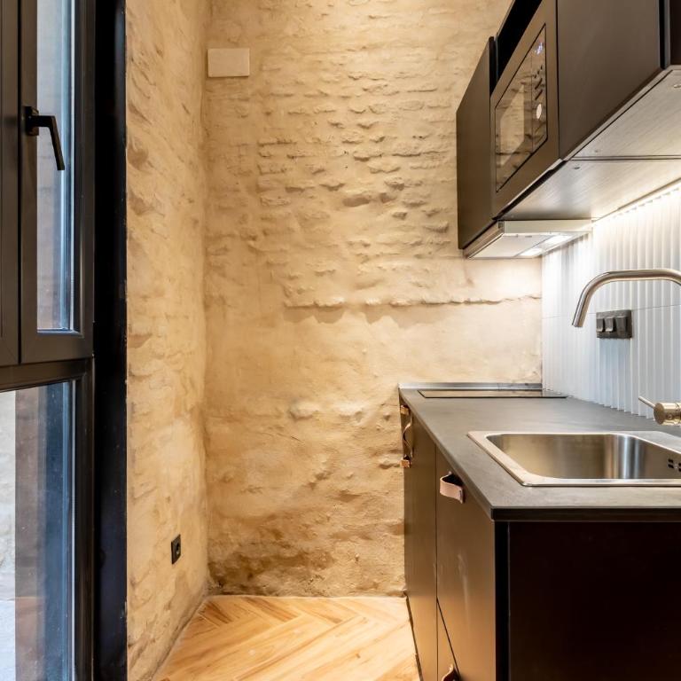 Santa Clara Suites Sevilla - One-Bedroom Apartment - 11