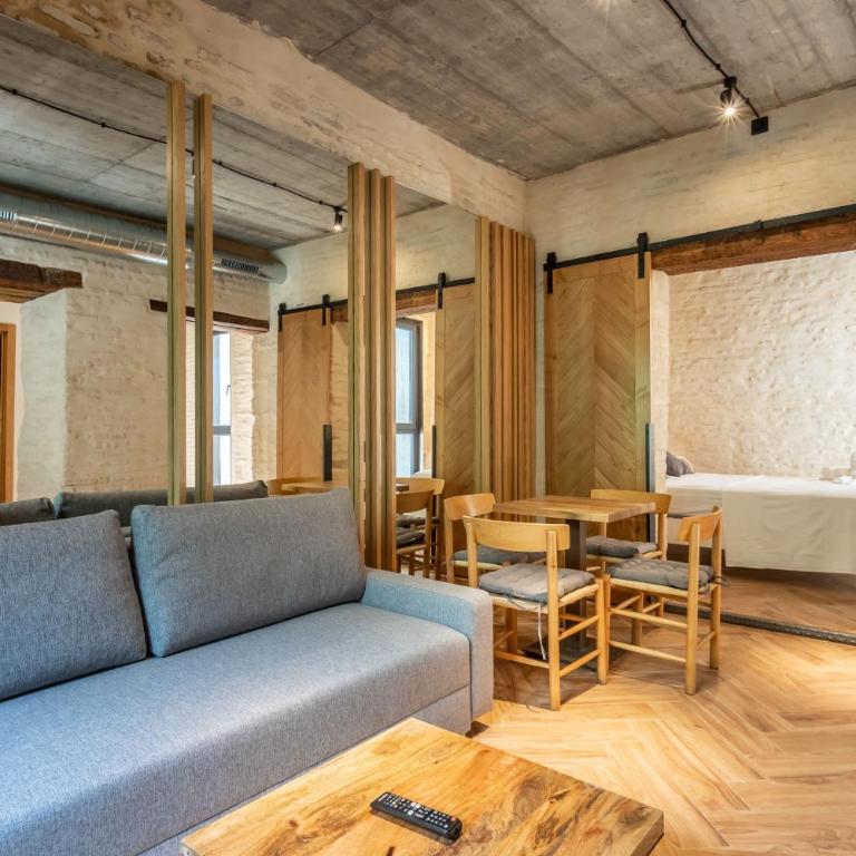 Santa Clara Suites Sevilla - One-Bedroom Apartment - 10