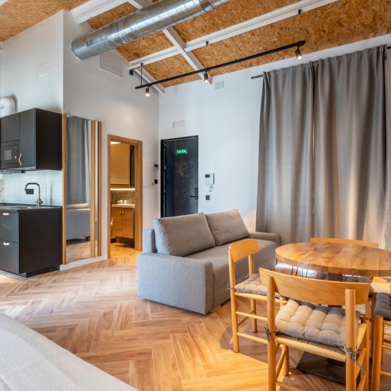 Santa Clara Suites Sevilla - Loft - 13