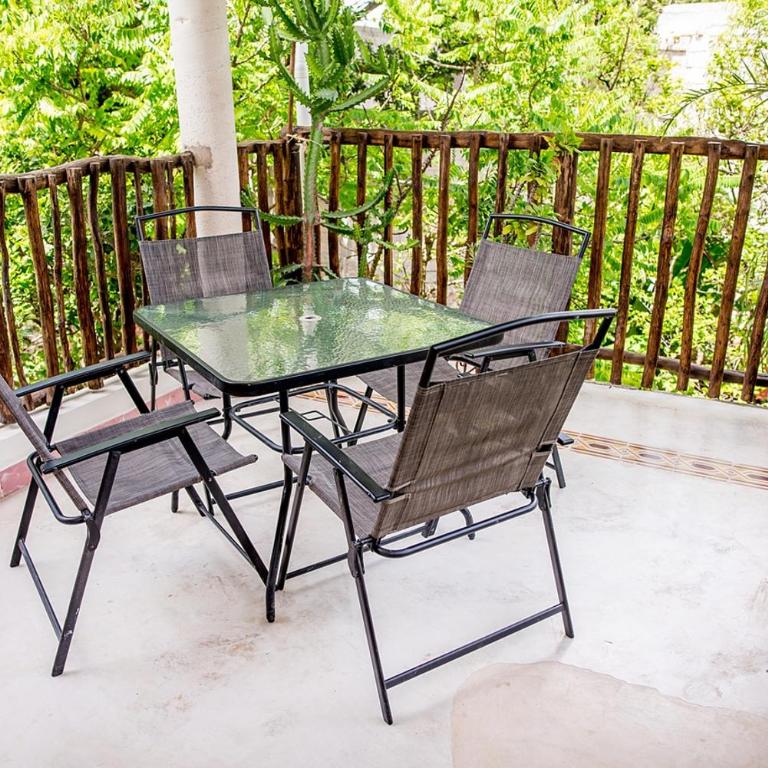 Pueblo Maya by Majikal B&B - Deluxe Double Room with Balcony - 12