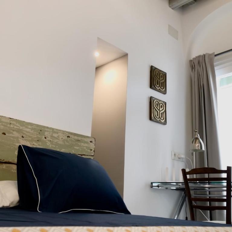 Casa Portus Gaditanus s XVIII Patio Andaluz - Apartamento de 2 dormitorios - 3
