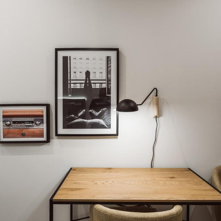 Exclusive Rooms in the Heart of the City - Standard Suite - 5