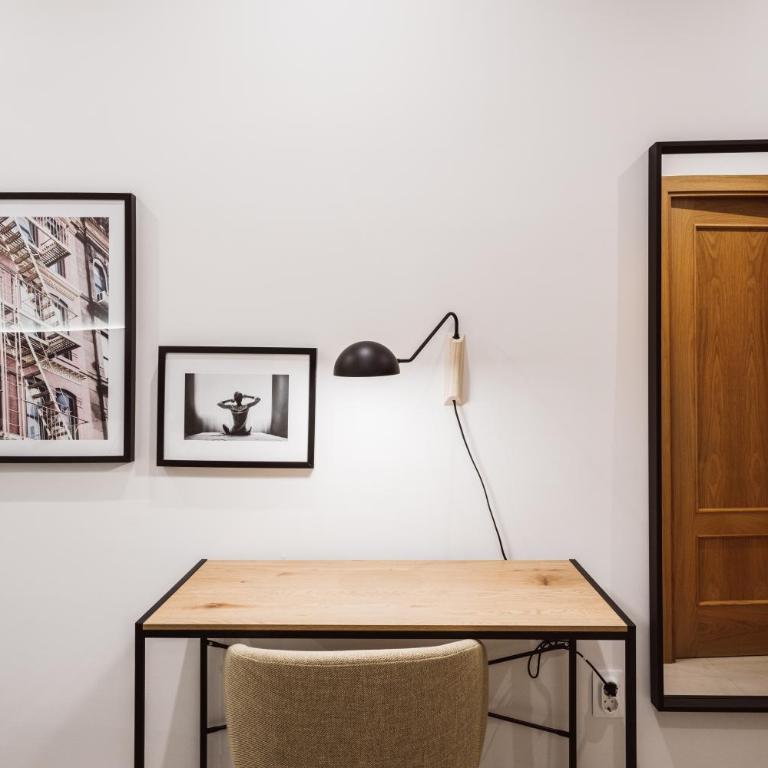 Exclusive Rooms in the Heart of the City - Standard Suite - 11