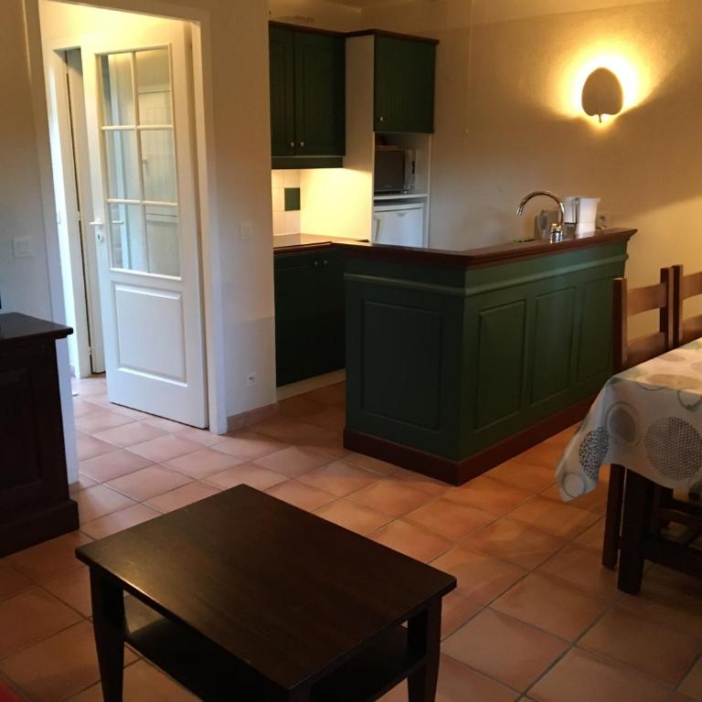 Jolie petite maison à Vieux Boucau avec piscine chauffée - Domaine du Golf de Pinsolle - Maison de Vacances - 24