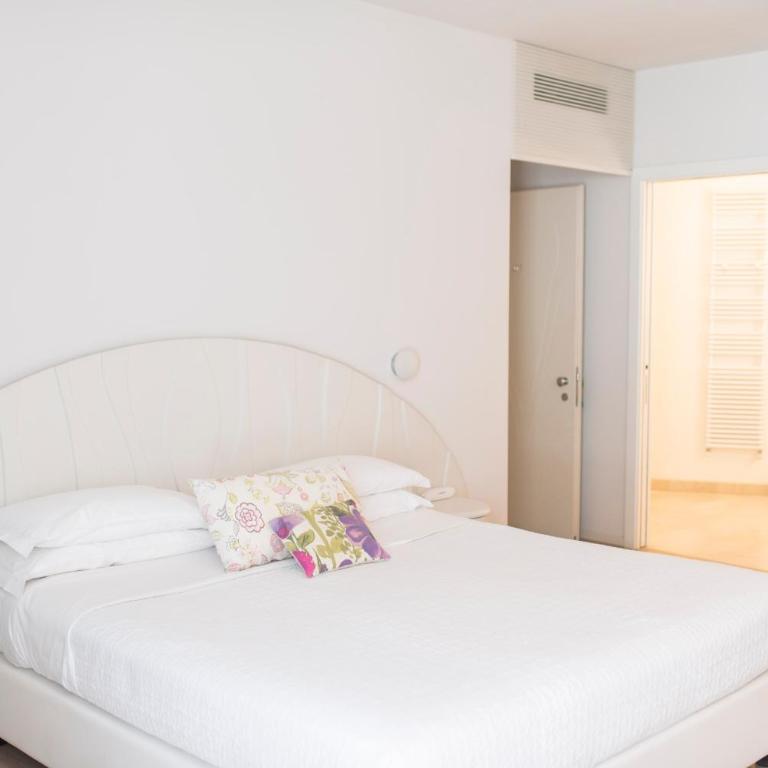 Aromi Piccolo Hotel - Camera Matrimoniale Comfort - 3