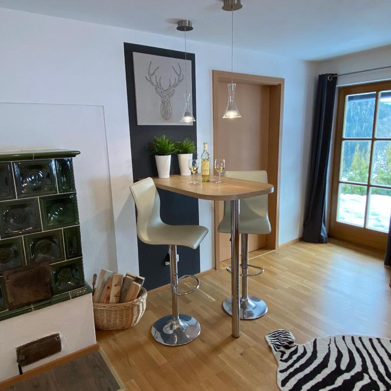 Sonnenhütte - Two-Bedroom Chalet - 10