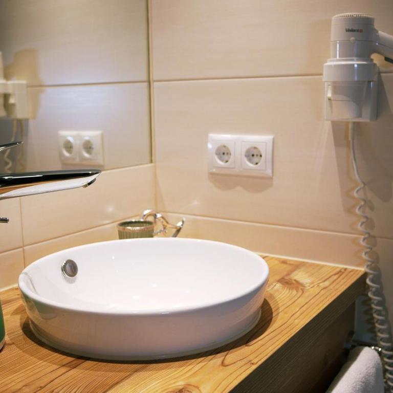 Pension Traube - Double Room - 9