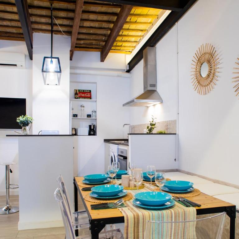 FLORIT FLATS - Cabanyal 3 Bedroom WIFI AC Terrace Beach Penthouse - Apartment - 1