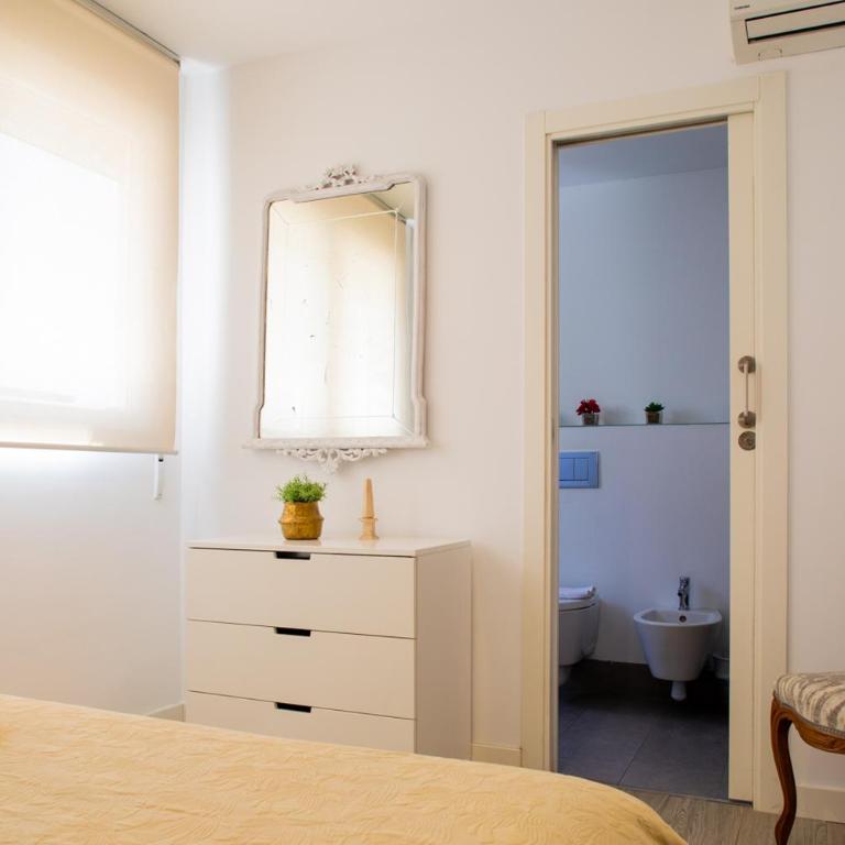 FLORIT FLATS - Cabanyal 3 Bedroom WIFI AC Terrace Beach Penthouse - Apartment - 9