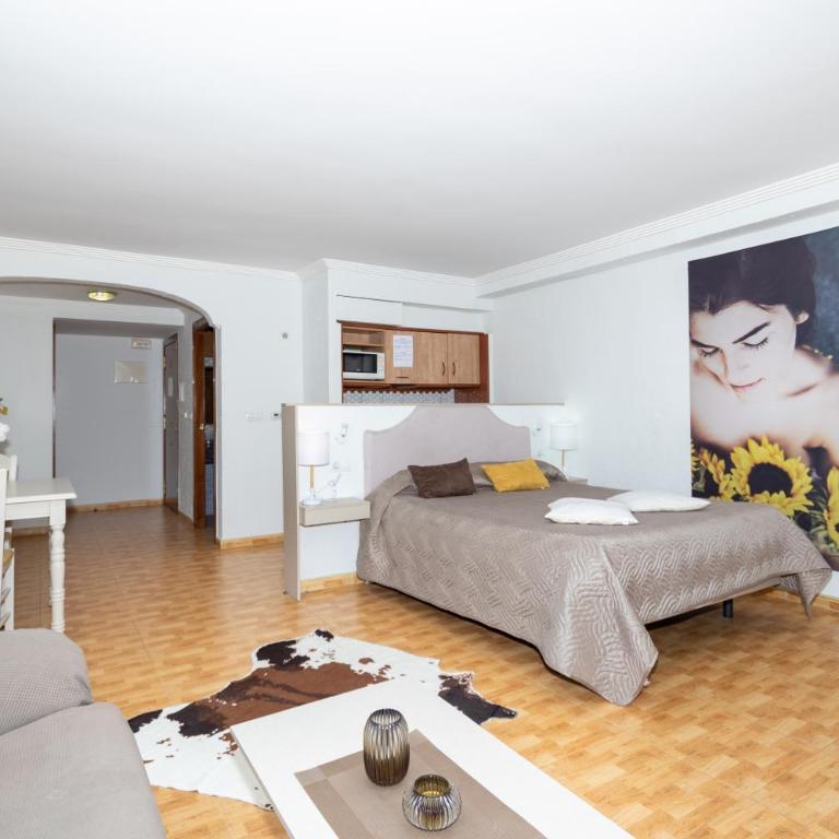 Unique Hotel Apartments - Apartamento Estudio con vistas laterales al mar - 1